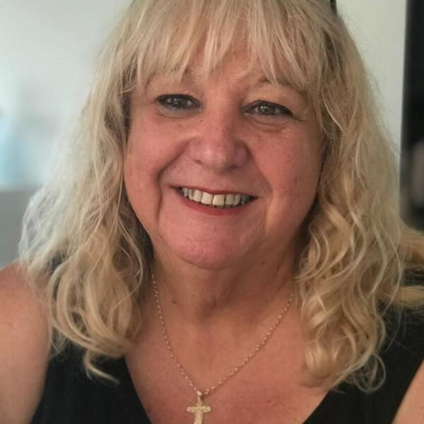Headshot image of BOARD, Dianne Olive