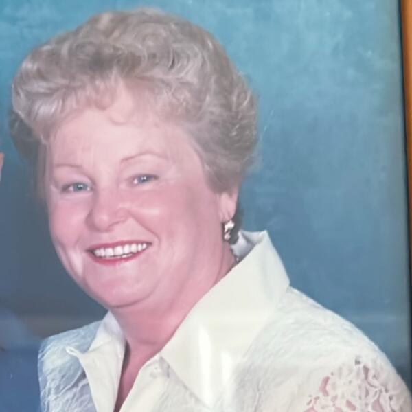 Headshot image of GLADMAN (nee Ryan) Patricia “Trish”