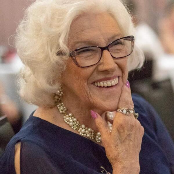 Headshot image of STENNETT, Janice Aileen