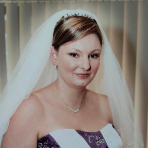 Headshot image of DUTTON, Sue Anne