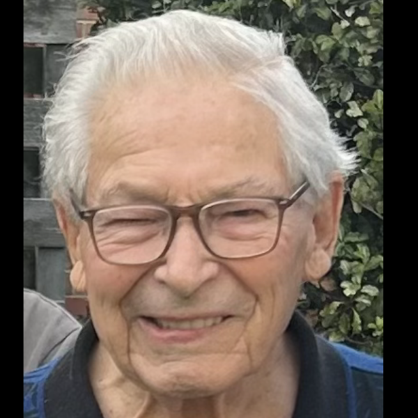 Headshot image of GUINEY, Robert George