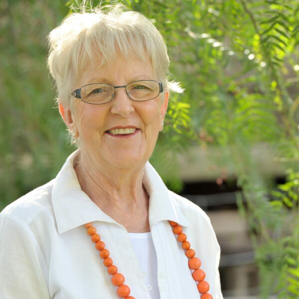 Headshot image of VAN NIEUWKERK (nee Farmer), Marlene Patricia