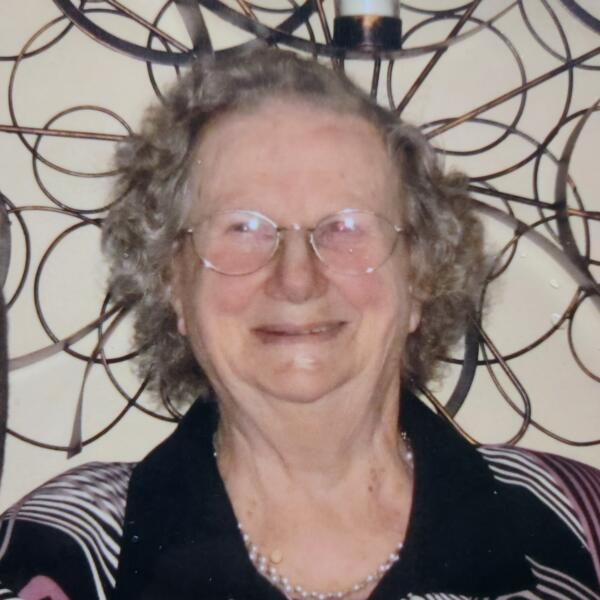 Headshot image of DRAKE, (nee Ball) Morva Joy