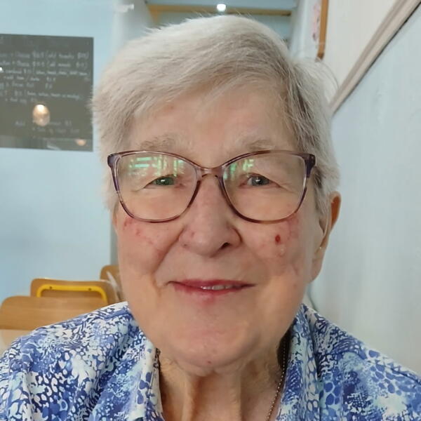 Headshot image of SMITH (nee Murrihy), Gloria Winifred