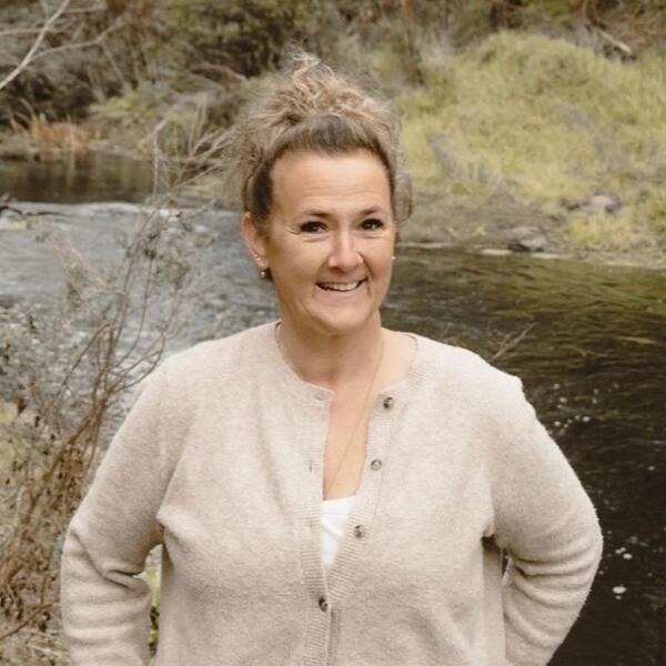 Headshot image of STEEL (nee Toulmin), Leanne Joy ‘Lee’